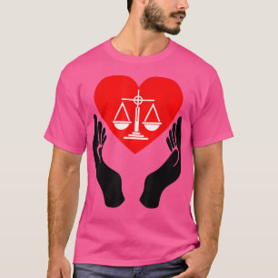 Camiseta Escalas De JustiçaIgualdade De Amor Feminismo Gráf