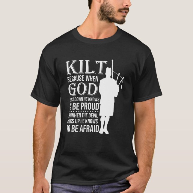 Camiseta Escoceses Dizendo Matança Porque Deus Sabe Quem Se (Frente)
