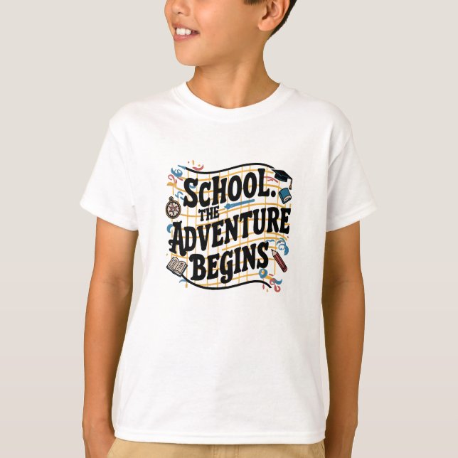 Camiseta Escola A Aventura Começa Engraçado (Frente)