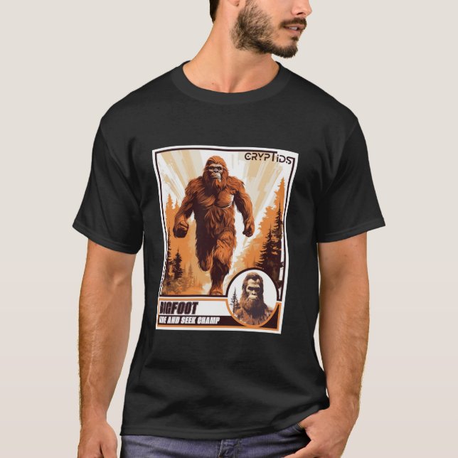 Camiseta Esconder Pé Grande e Procurar Champ para Sasquatch (Frente)