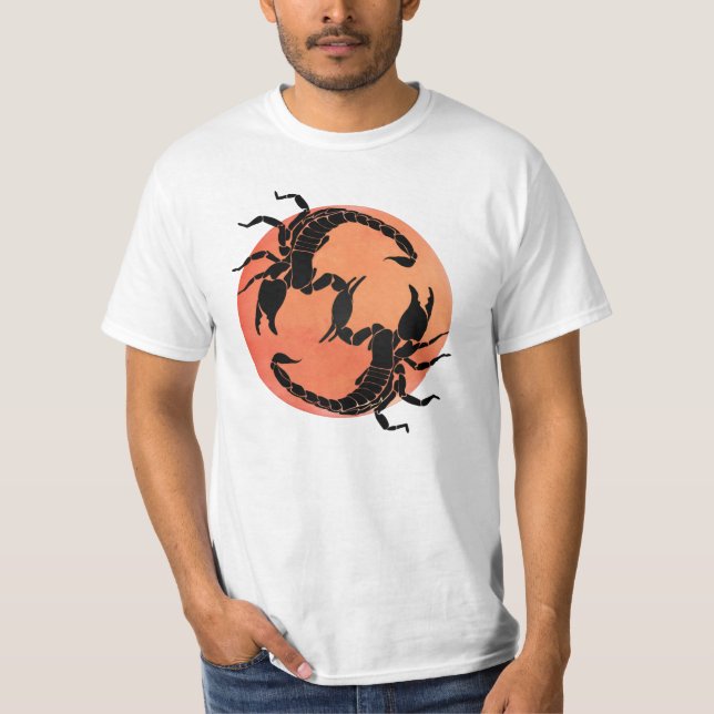 Camiseta Escorpião - Design Gráfico Tribal (Frente)