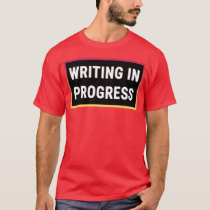 Camiseta Escrita em Andamento menina menina