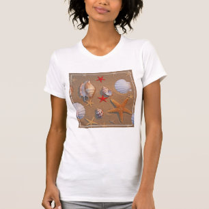 Camiseta Escudos e estrela do mar do mar arranjados na