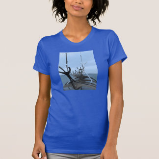 Camiseta Escultura do navio de Viking do islandês