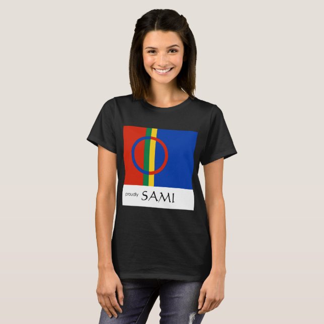 Camiseta Escuro das mulheres Sami orgulhosas (Frente Completa)