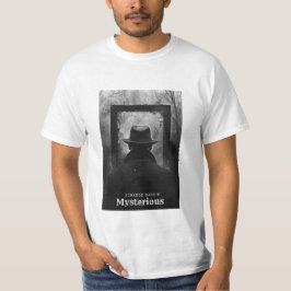 Camiseta Escuro Estranho e Misterioso