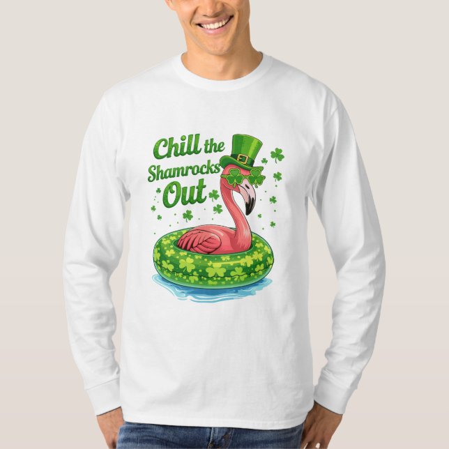 Camiseta Esfrie Os Trevos Funny St Patrick's Day (Frente)