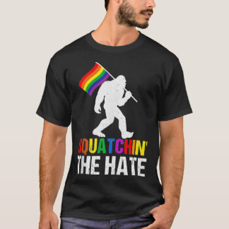 Camiseta Esmagando o Odio LGBTQ Pé Grande Bandeira Arco-Íri