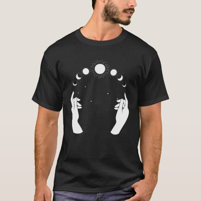 Camiseta Esoteric Spiritual Moon Phases Hand Line (Frente)