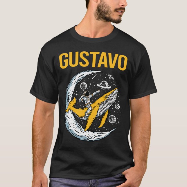 Camiseta Espaço Feliz - Nome Gustavo (Frente)