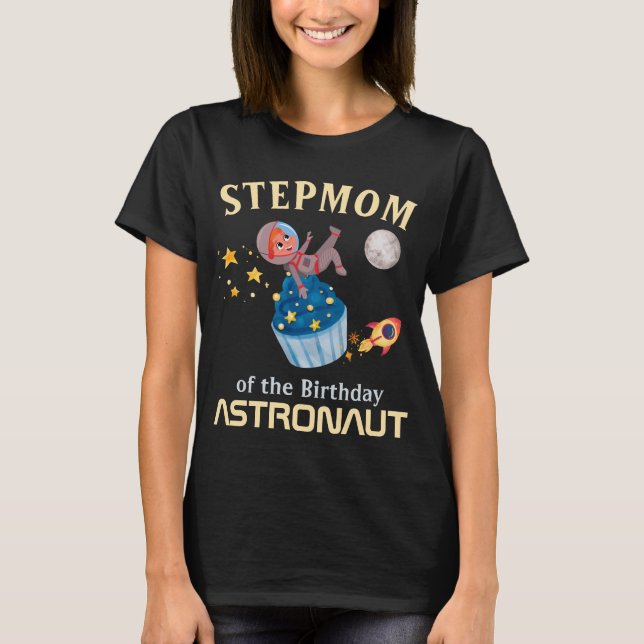 Camiseta Espada-Mãe Da Matriz Familiar Astronauta De Aniver (Frente)