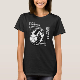 Camiseta Espadachim do Lema Gaélico do Clã Colhoon