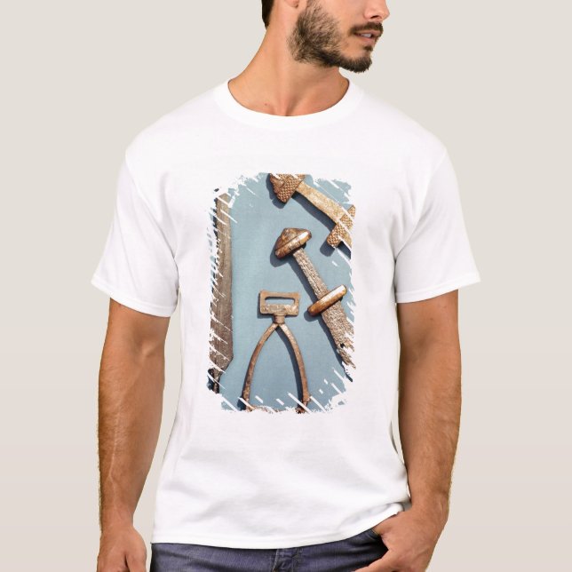 Camiseta Espadas, stirrup e spearhead de Viking (Frente)