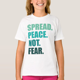 Camiseta Espalhar a paz sem temer o texto verde