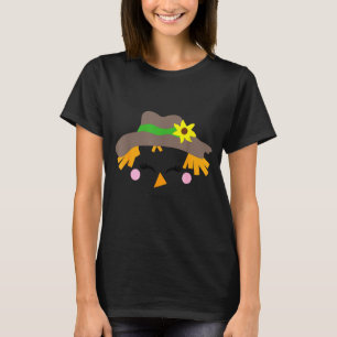 Camiseta Espantalho rosto olhos fechados em um chapéu flor