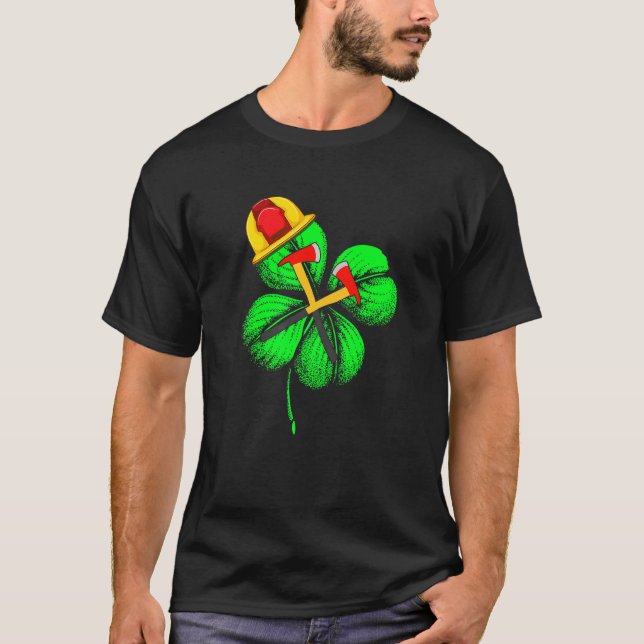 Camiseta Espantoso Saint Patrick S Day Firefighter Shamrock (Frente)