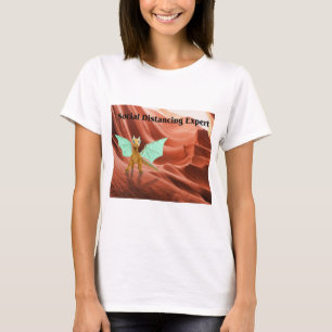 Camiseta Especialista em Distância Social