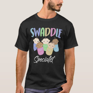 Camiseta Especialista em Swaddle NICU Mãe Enfermeira Tech N