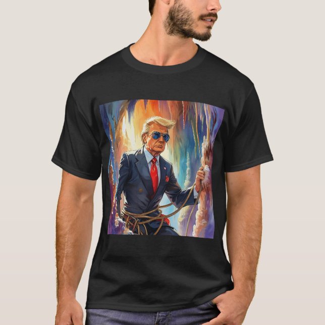 Camiseta Espelhamento de galhardetes em uma bela Caverna MA (Frente)