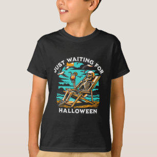 Camiseta Esperando pelo esqueleto assustador do Halloween n