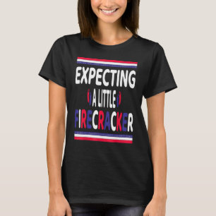 Camiseta Esperando Um Pequeno Firecracker Nova Mãe 4 De Jul