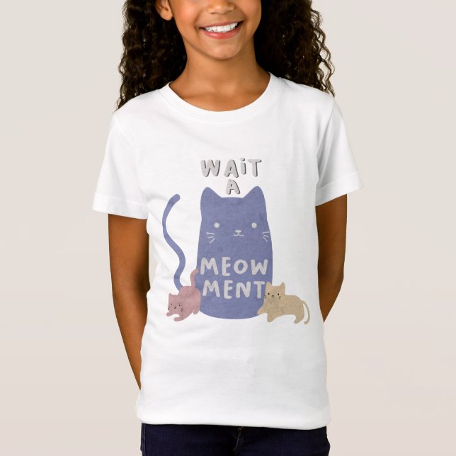 Camiseta Espere um T-Shirt Meow (Frente)