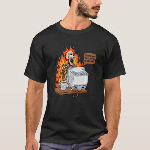 Camiseta Espero Que Este E-Mail O Encontra Bem No Halloween