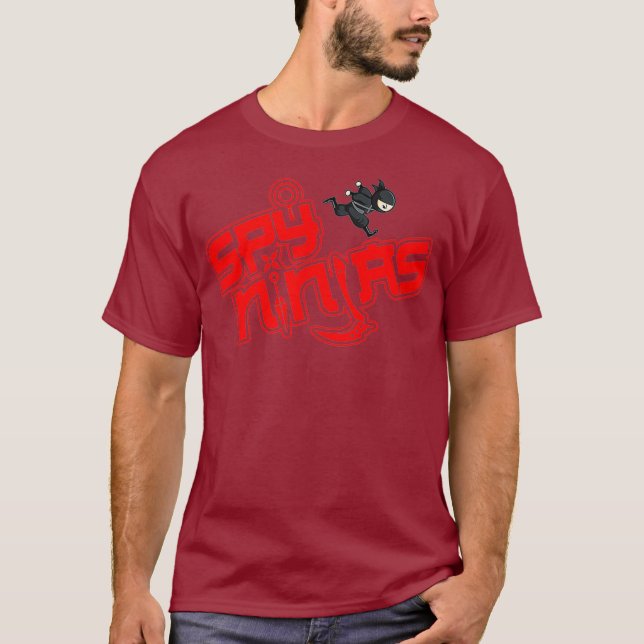 Camiseta Espião Encantado Jogando Ninjas (Frente)