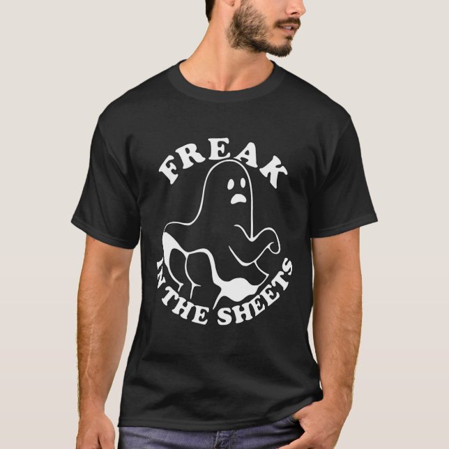 Camiseta Espírito Fantasma De Halloween Engraçado Nas Folha (Frente)