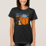 Camiseta Esportes de basquete judeu Menorah Hanukkah Chanuk<br><div class="desc">Esportes de basquete judeu Menorah Hanukkah Chanukah</div>