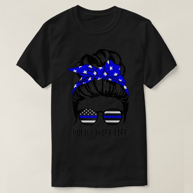 Camiseta Esposa da Polícia Mensageira Bun Hair Esposa da Po (Frente do Design)