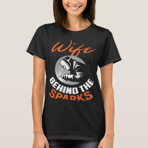 Camiseta Esposa de Impressão Secundária por trás das faísca