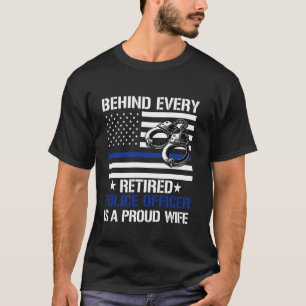 Camiseta Esposa de Policial aposentado, Orgulhosa Retirando