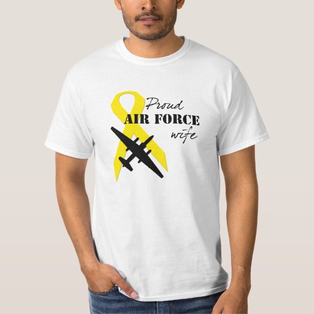 Camiseta Esposa orgulhosa da força aérea (Frente)