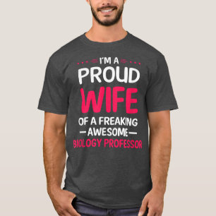 Camiseta Esposa Orgulhosa De Maldita E Fantástica PROFESSOR
