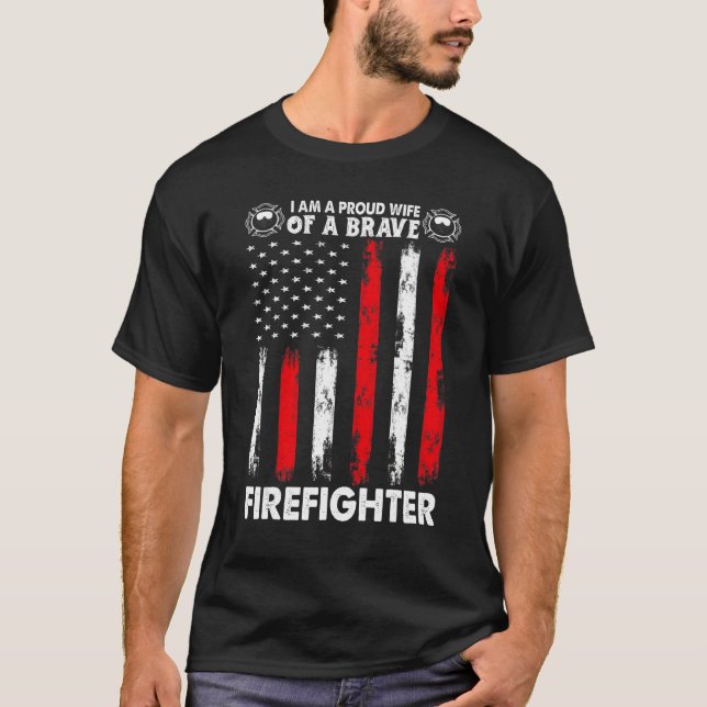Camiseta Esposa Orgulhosa de um Bombeiro (Frente)