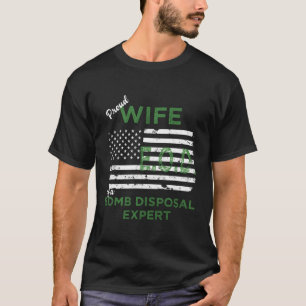 Camiseta Esposa Orgulhosa De Um Especialista Em Eliminação