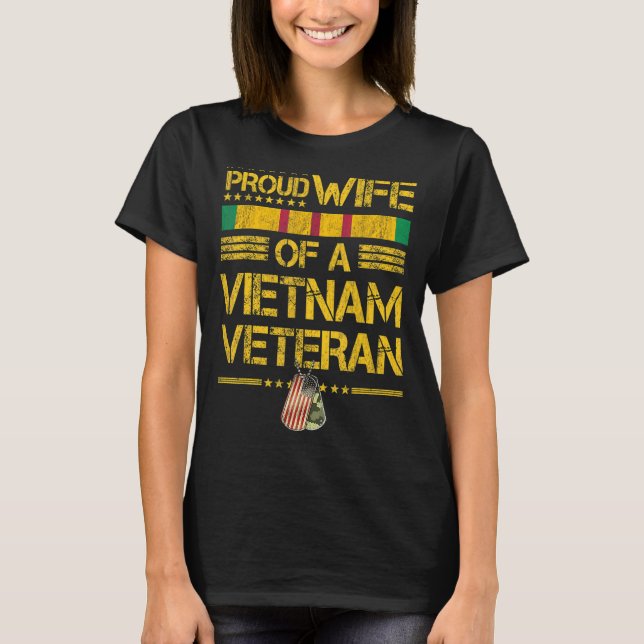 Camiseta Esposa Orgulhosa De Um Veterano Do Vietnã Meu Mari (Frente)