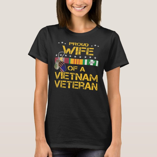 Camiseta  Esposa Orgulhosa De Um Veterano Vietnã Meu Marido (Frente)