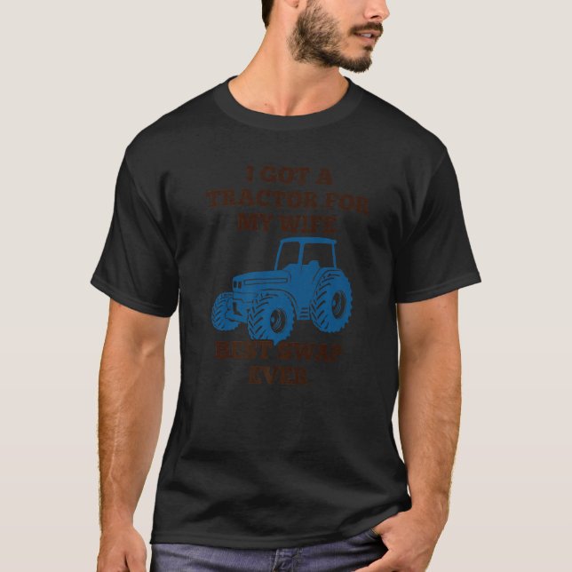 Camiseta Esposa Trocada De Farmer E Piada De Trator Para Um (Frente)