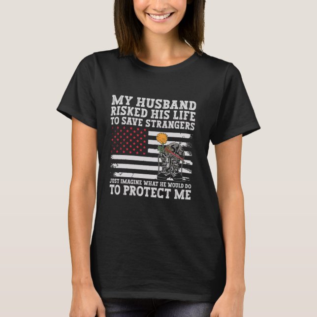 Camiseta Esposa Veterana Meu Marido Arriscou Sua Vida Para  (Frente)