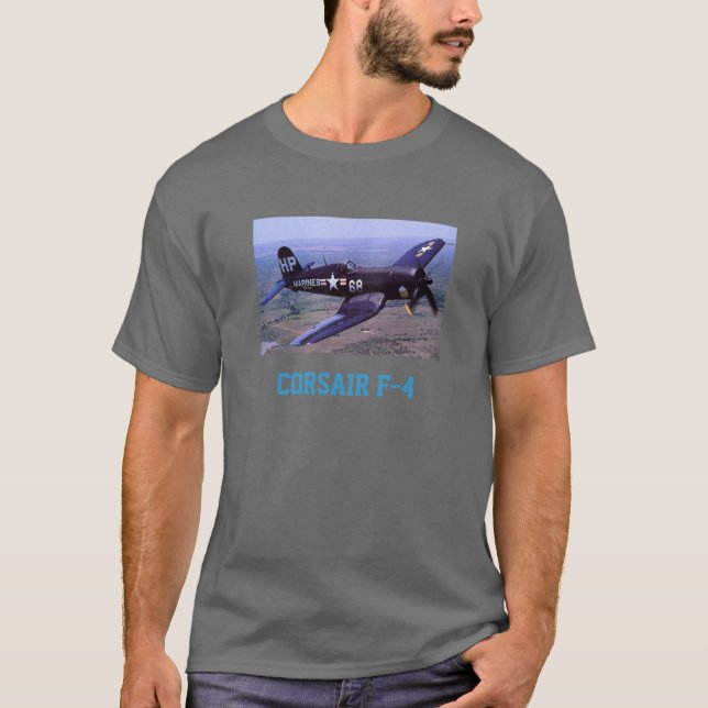 CAMISETA ESQUADRÃO DAS OVELHAS NEGRAS DO CORSÁRIO F-4U (Frente)