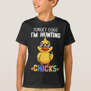 Camiseta Esqueça os Ovos Estou Caçando Frangos Funny Easter