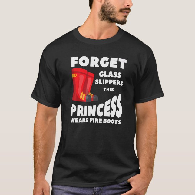 Camiseta Esquece as panelas de vidro Esta princesa Veste a  (Frente)