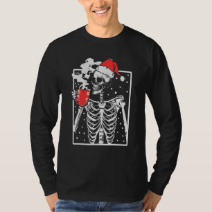 Camiseta Esqueleto Aflito Crânio Sorridente Bebendo Café
