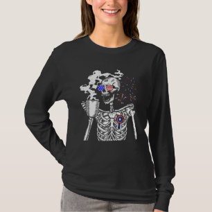 Camiseta Esqueleto Bebendo Café 4 de Julho Crânio Americano