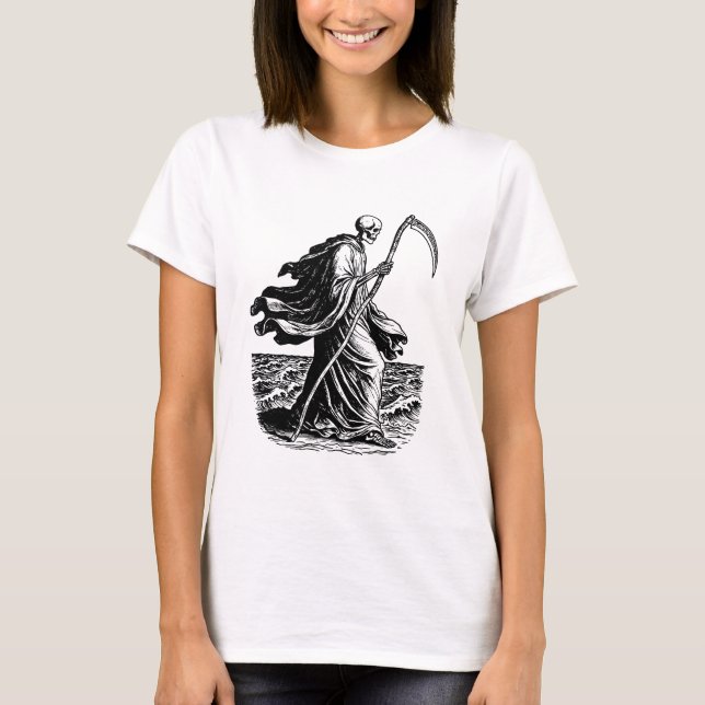Camiseta esqueleto com a foice no mar (Frente)