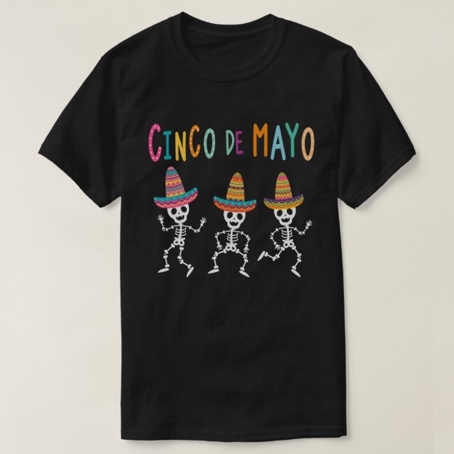 Camiseta Esqueleto Com Chapéu Engraçado Cinco De Mayo (Frente do Design)