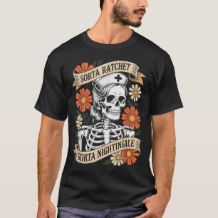 Camiseta Esqueleto de Enfermeira Mais ou Menos Ratchet Mais