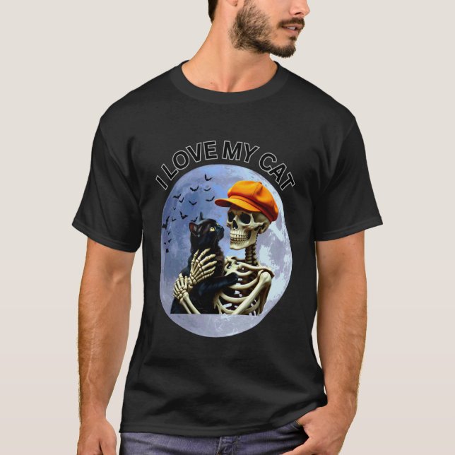 Camiseta Esqueleto de Halloween segurando um gato sob a lua (Frente)